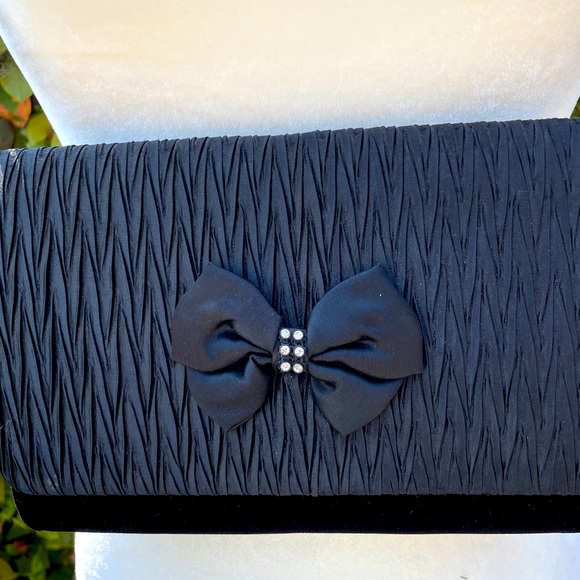 SASHA black evening bag with pretty bow and dazzle! - Picture 4 of 8